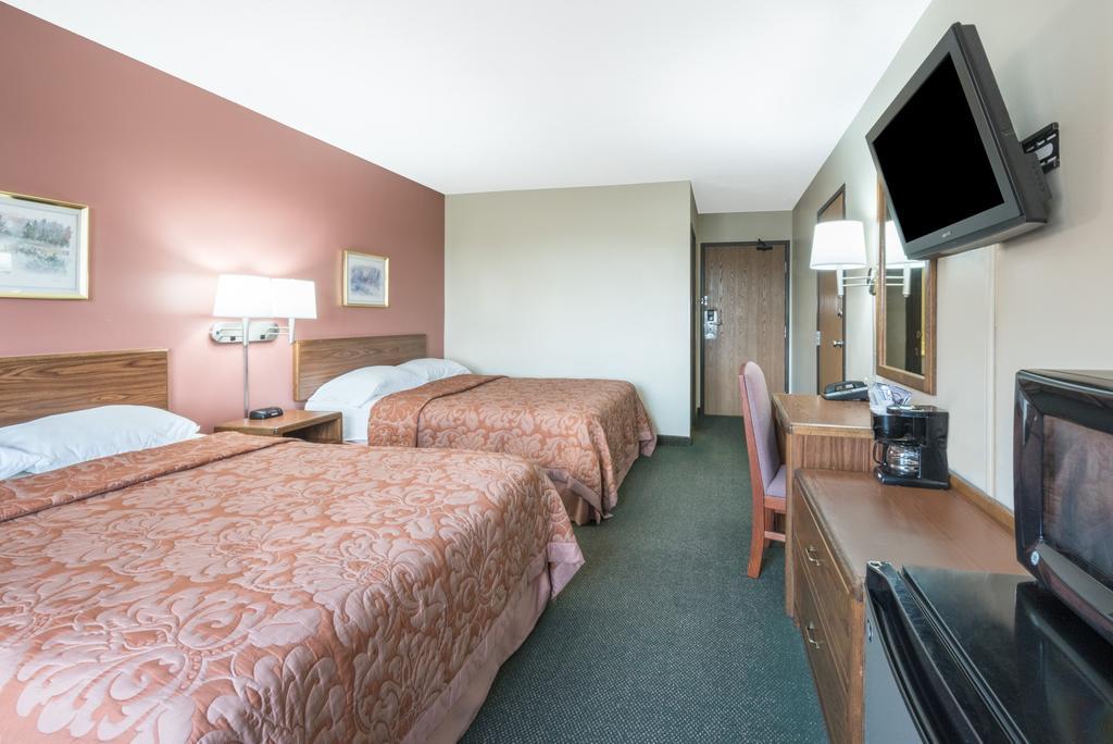 Hotel Super 8 By Wyndham Perham Exterior foto